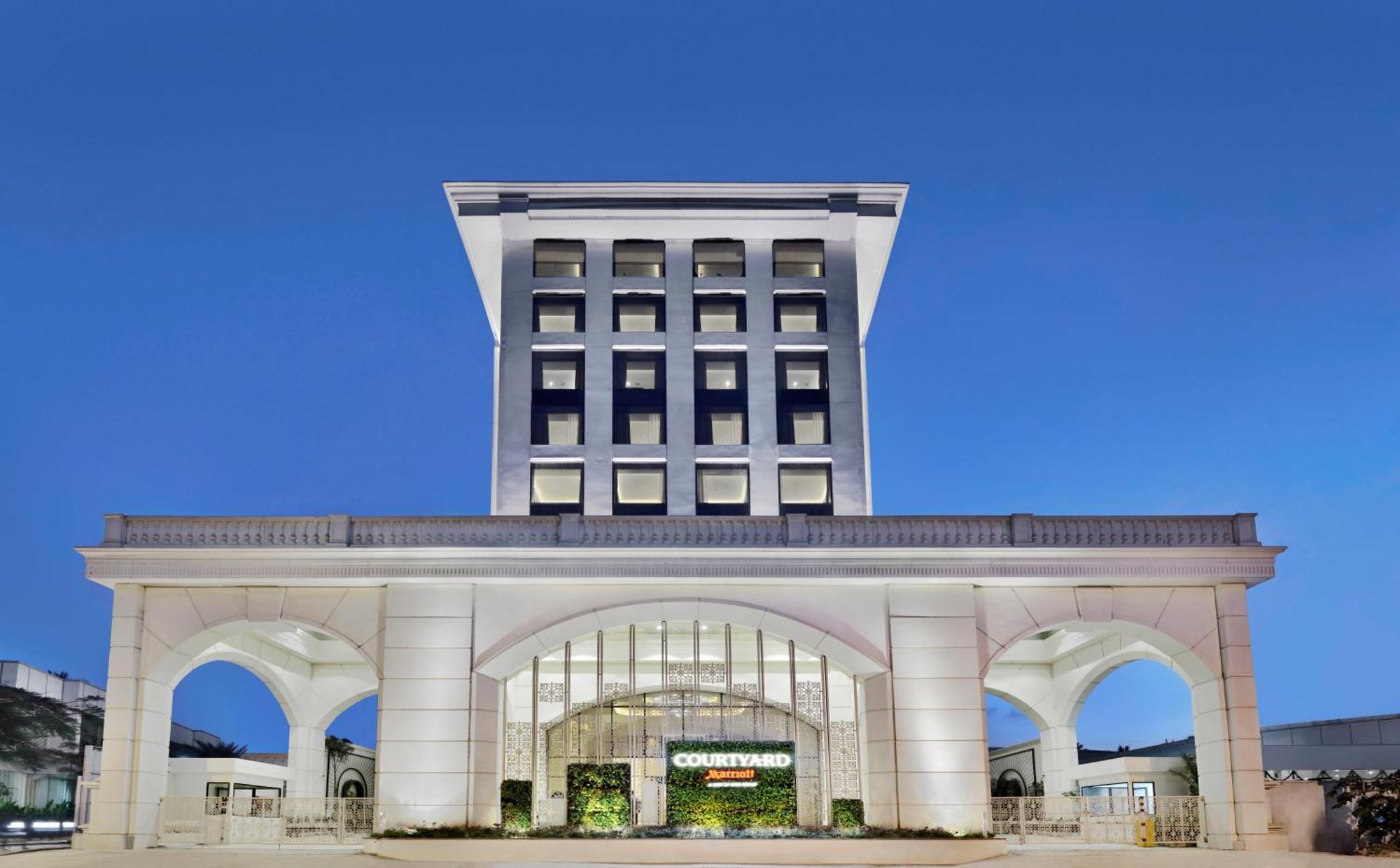 Courtyard By Marriott Bengaluru Hebbal Hotel Eksteriør billede